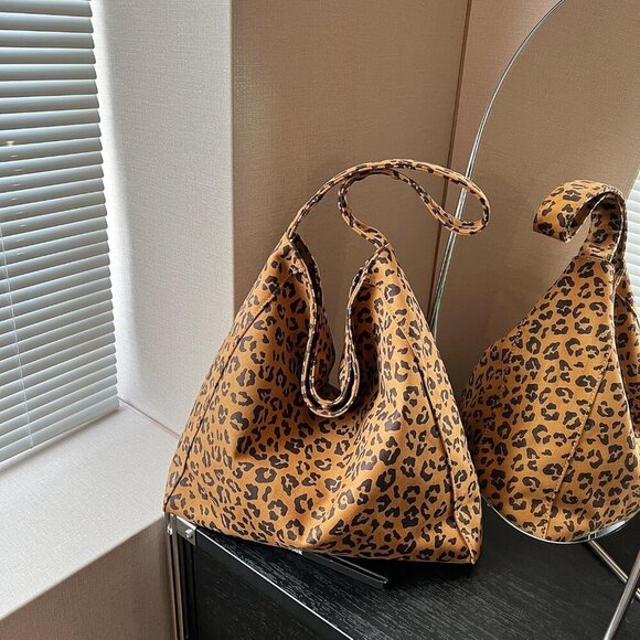Stylish Leopard Print Suede Bag - Lightweight Women's Handbag for All Occasions - Picture 7 of 7